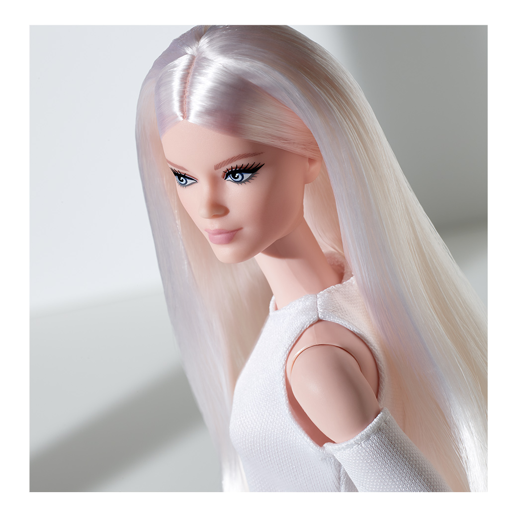 ハンドメイド希少 300限定 プラチナラベル バービー 人形 ブロンド髪 ピクニックセット
